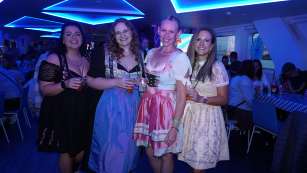 Foto 005.jpg aus dem Album Bootsparty am 23.09.2023 vergrößern